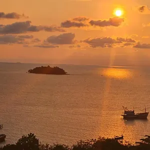 Kohrong Sea Views Lodge Koh Rong